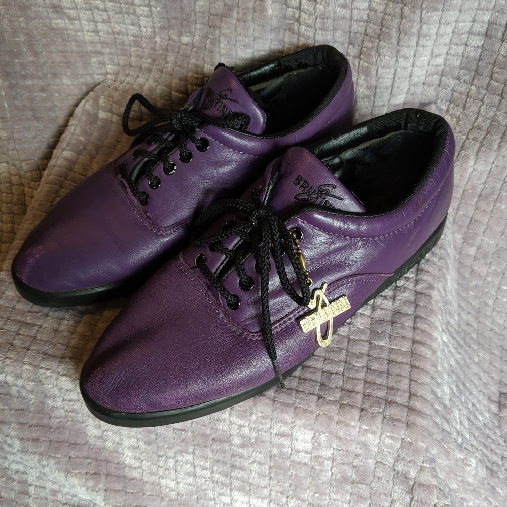rare brutini purple shoes with medallion sz 10